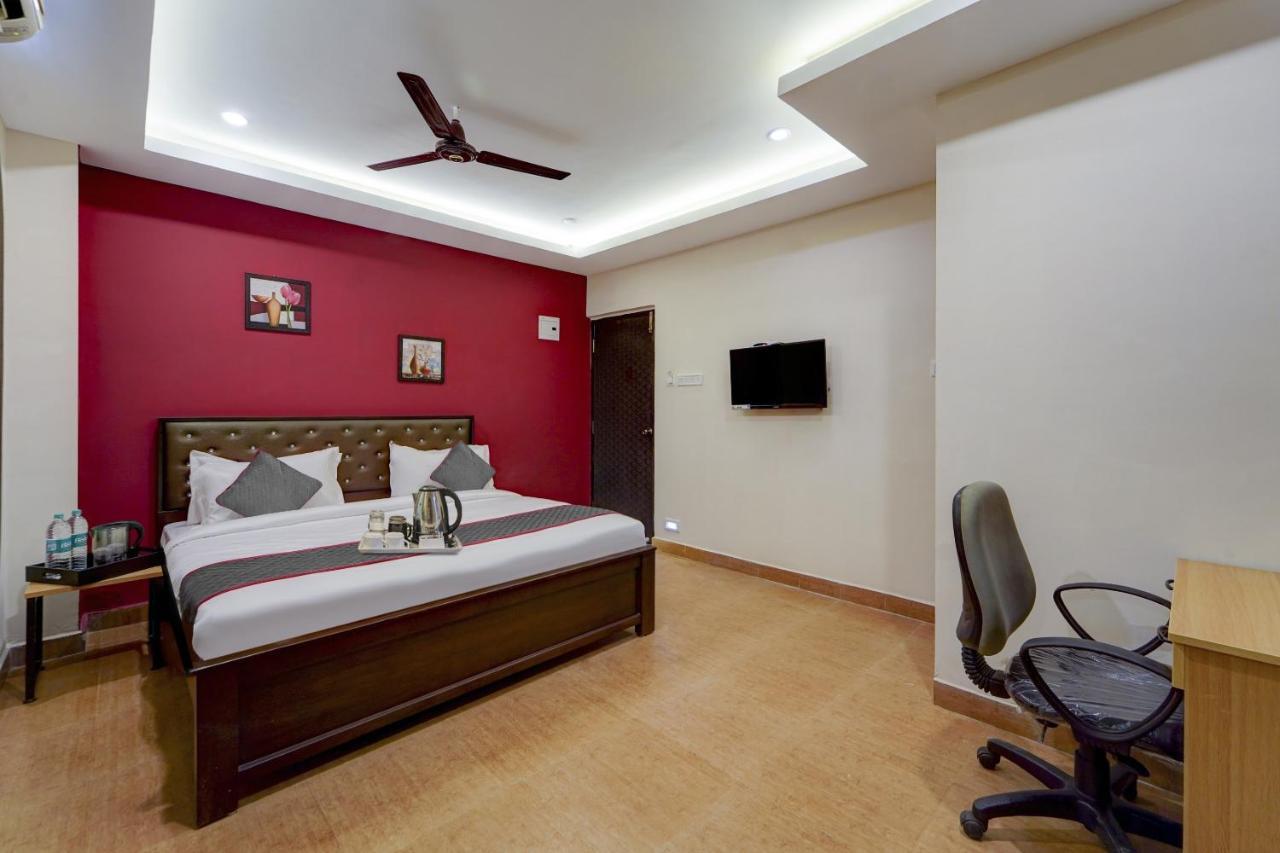 Super Townhouse G Silver Hotels Near Us Biometric Ченнаи Экстерьер фото